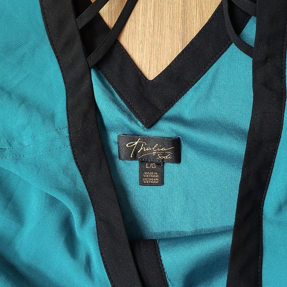 Teal Green Ladies Top,  Size Large,  Summer Top - Picture 6 of 6